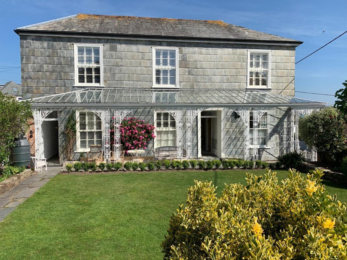 The Padstow Cottage With Breakfast At Rick Stein'S Seafood Restaurant Exterior photo
